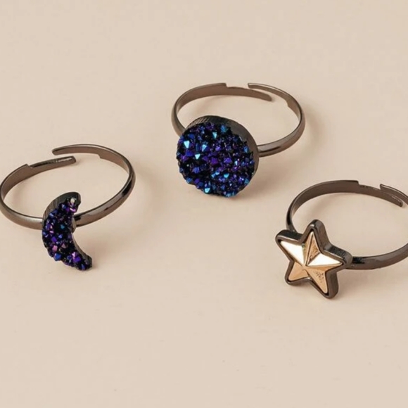 Jewelry - Drusy Moon Ring Set